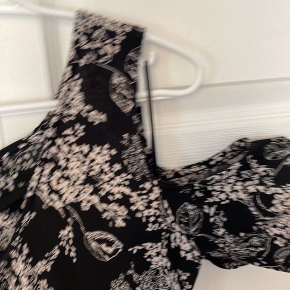 2 Dye 4 - Floral Black Dress - Picture 2 of 6